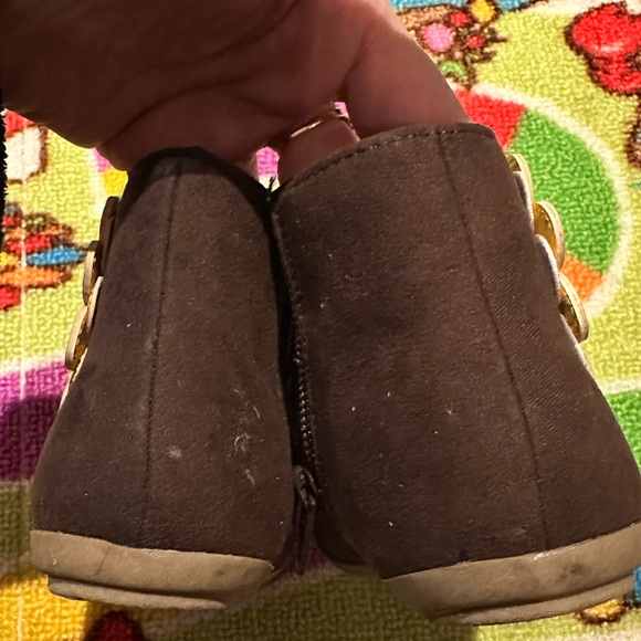 Toddler girls 👧 Gymboree sunflower 🌻 boots 👢 - Picture 5 of 6